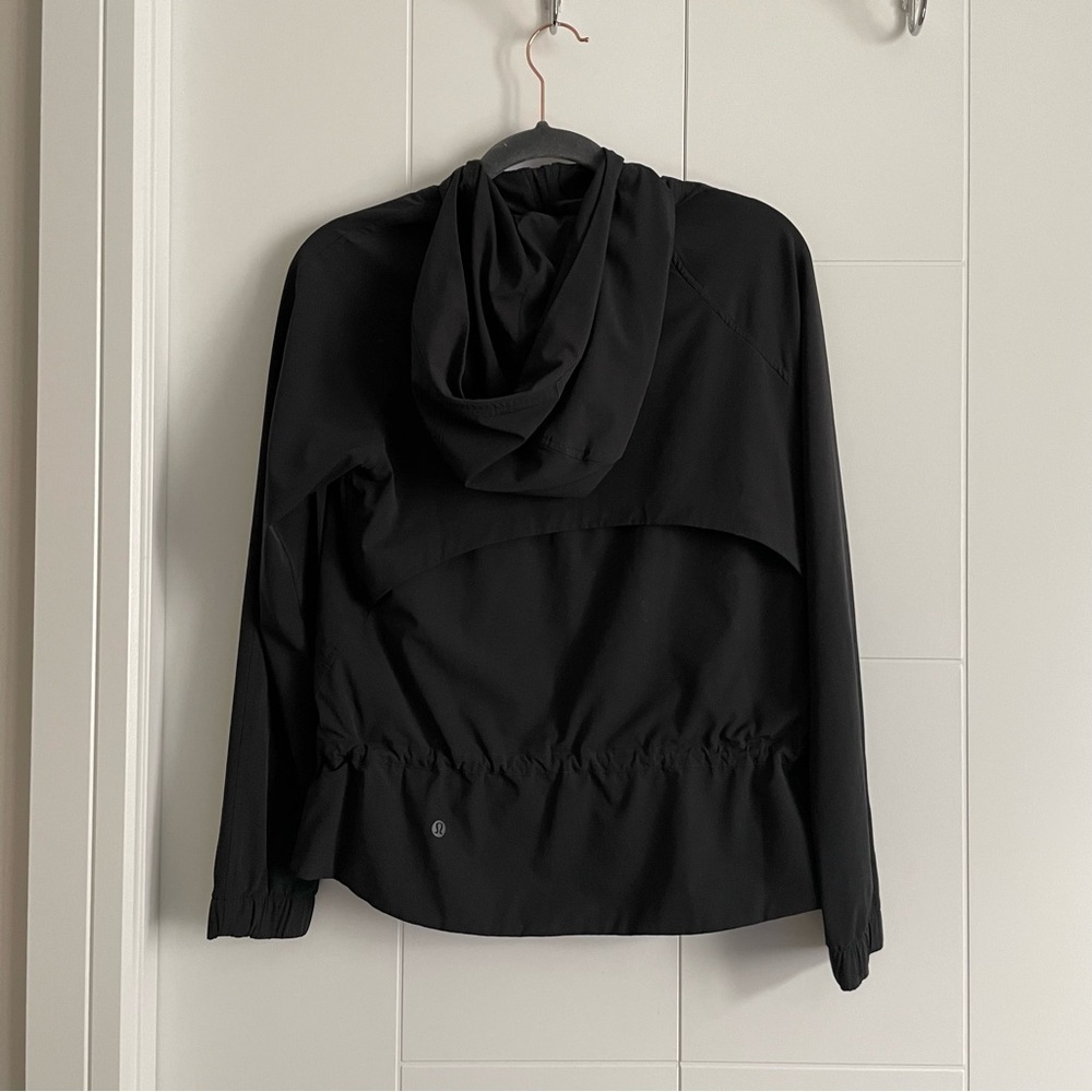 Lululemon Pack it Up Jacket - Picture 10 of 13